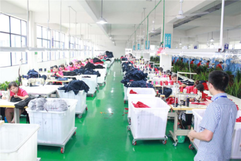 今天就让我们一起走进T恤定制的世界,看看不同品牌和商家的服务有哪些区别。