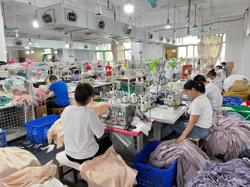 T恤定制:打造个性化衣物的步骤与技巧